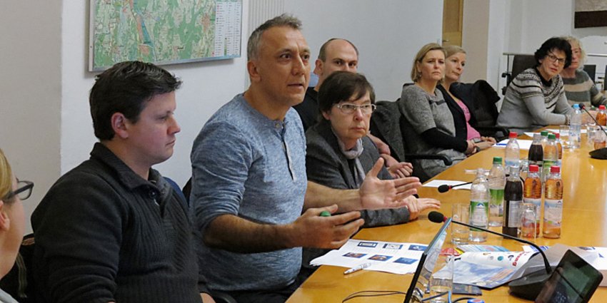 Foto: Wie kann funktionierende Jugendarbeit aussehen? Diese und viele weitere Fragen diskutierten die rund 20 Jugendbeauftragten bei ihrem Netzwerktreffen im Landratsamt München.