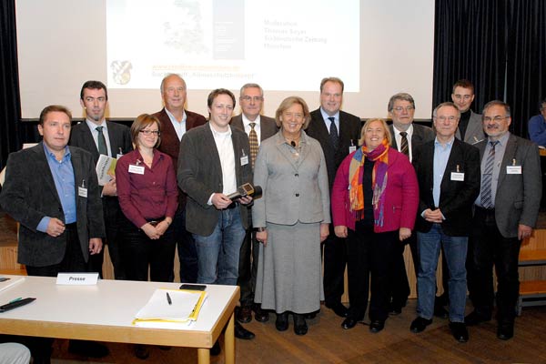 Foto: Referenten und Podiumsteilnehmer